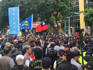 800壯士暴力毆打記者 媒體工會聲明「強力譴責」