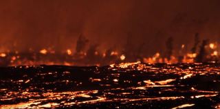 夏威夷熔岩流竄 "火河"溫度超過1000度