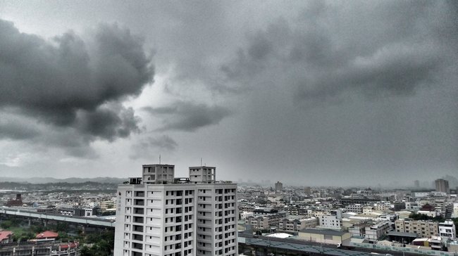 11縣市豪雨特報 颱風"凱米"最快今形成 | 華視新聞