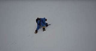 奇蹟!登喜馬拉雅山墜崖 男子靠空拍機獲救
