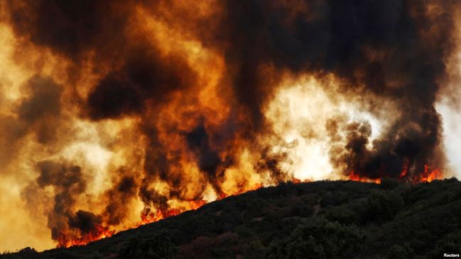 加州大火延燒不止 9個台北市被燒光 | 華視新聞