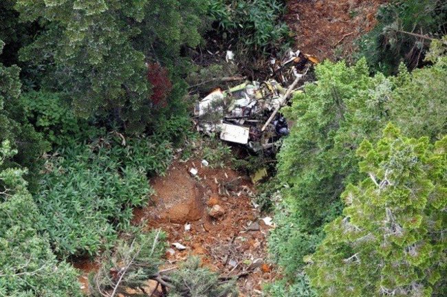 日直升機墜毀山谷 搜救找到8人傷勢不明 | 華視新聞