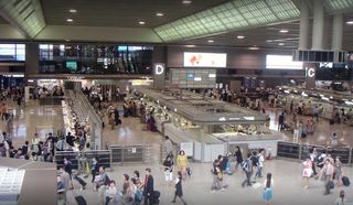 旅客數逐年攀升 日本航空業拉警報
