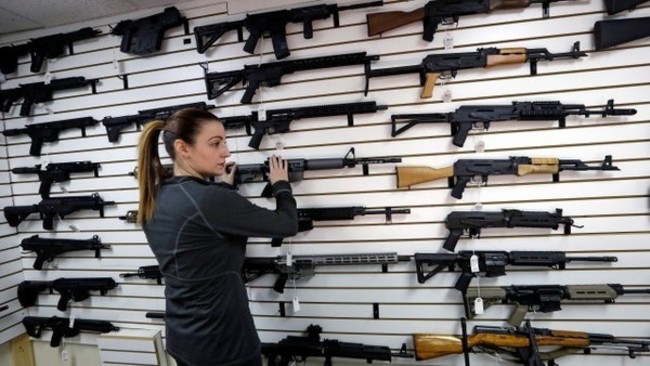 玩具槍充當警用槍 巴拉圭警方大批武器失竊 | 華視新聞