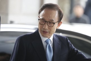 南韓前總統涉貪案 李明博一審遭判15年