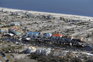 颶風麥可重創美國 釀16死.1395億損失