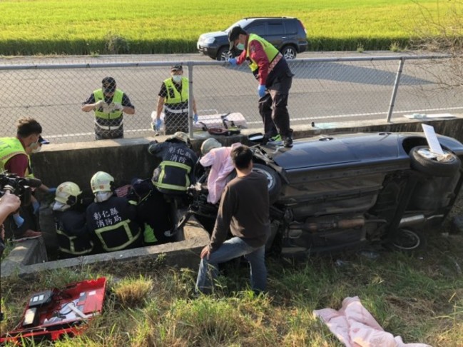 國道1號嚴重車禍 1重傷3輕傷送醫救治 | 華視新聞