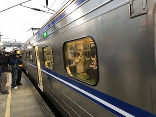 台鐵今晨恢復雙線通行 首班車05:54通過新馬站