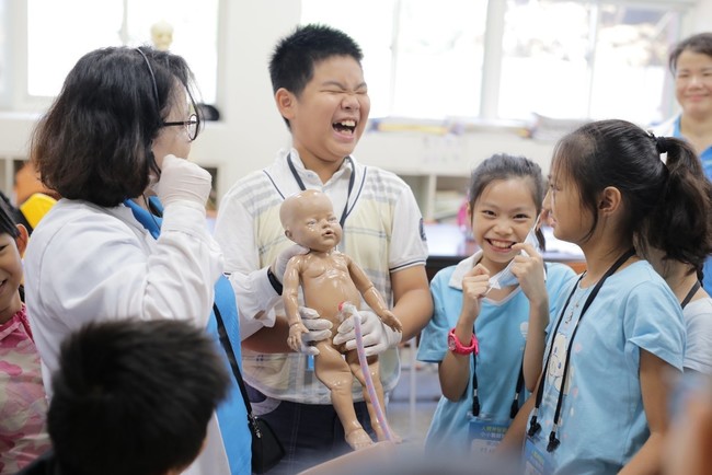 兒童教育營夯 啟蒙小朋友的醫學知識 | 華視新聞