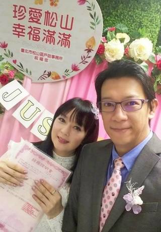「好想贏韓國」徐展元今結婚登記 甜曬大學同學迎第二春