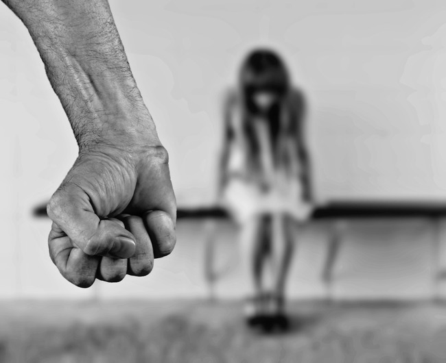 「我不想回家，好噁心」 女童痛揭被姑丈性侵5年 | 華視新聞