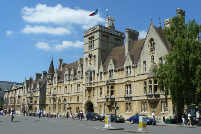 學術界第一槍 牛津大學拒絕華為捐款 | 華視新聞