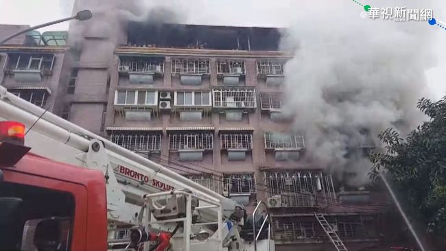 【午間搶先報】公寓早晨突竄火 34住戶驚險脫困 | 華視新聞