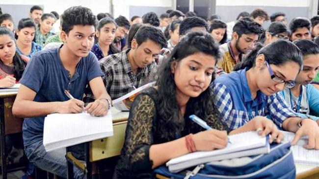 印度大學入學考系統出錯 害21學子輕生 | 華視新聞
