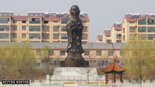 中國禁止封建迷信 觀音像慘遭「整形」成孔子 | 華視新聞