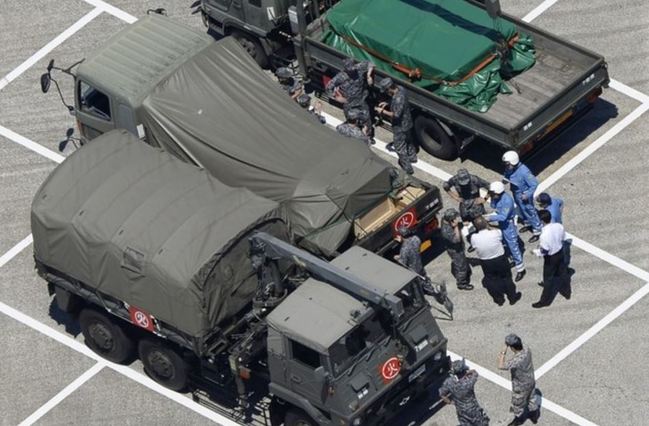 日本航空自衛隊掉漆 飛彈摔落高速公路 | 華視新聞