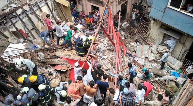 孟買大樓倒塌已2死 目擊者驚恐：像大地震 | 華視新聞