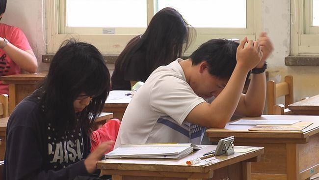 大學考試分發驟減近5000名額 創歷年新低 | 華視新聞