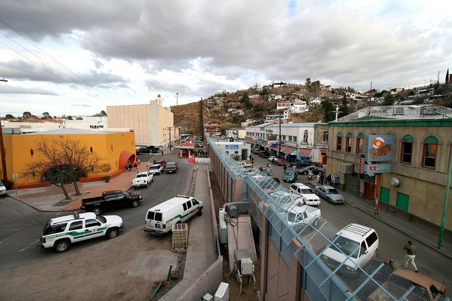 緩和緊張情勢 墨西哥政府：美墨邊界移民降近4成 | 華視新聞