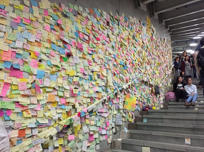 台北連儂牆不怕再被拆! 市議員不分黨派挺香港 | 華視新聞