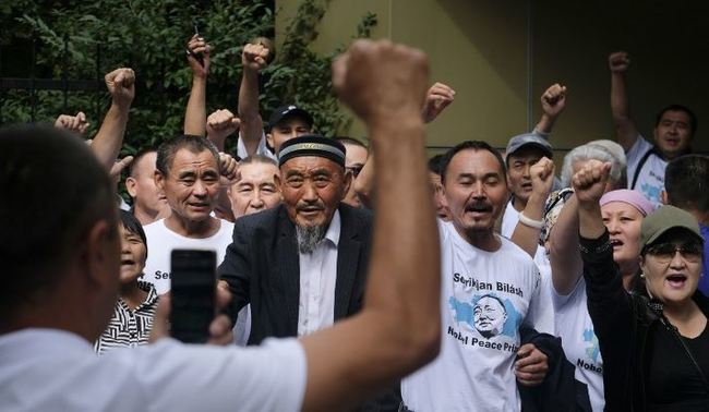 哈薩克維權鬥士無預警釋放 無奈透露協議內容 | 華視新聞