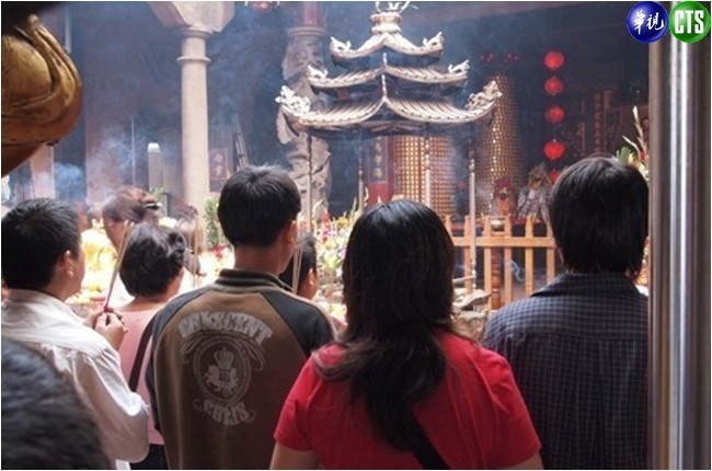 中國宗教迫害日益嚴重 教會關門、信徒遭判15年 | 華視新聞