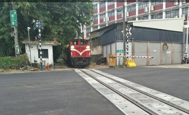 平交道改善工程完成 阿里山林鐵本線明復駛 | 華視新聞