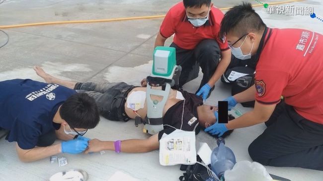 消防電話指導民眾CPR 救回觸電男子 | 華視新聞