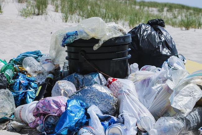 萬年垃圾塑膠袋 當初竟是為了「愛護地球」? | 華視新聞
