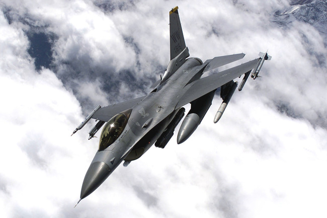 買F-16V比F-35貴? 空軍:不可簡化類比 | 華視新聞