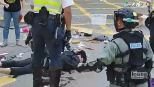 香港大三罷爆衝突 港警連開3槍濺血 | 華視新聞