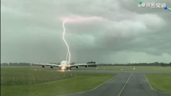 紐西蘭暴風雨 A380客機險遭電擊 | 華視新聞
