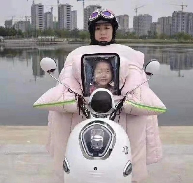 中國熱賣「親子擋風被」 網一看驚呆：好像遺照... | 華視新聞