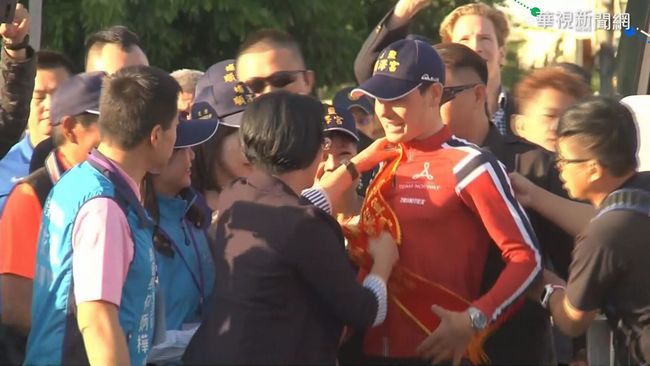 艾登冠軍帽暴紅 挪威媒體前進彰化 | 華視新聞