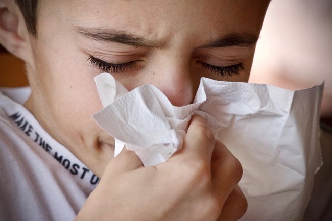 流鼻水、咳痰就不是武漢肺炎？錯誤訊息！ | 華視新聞