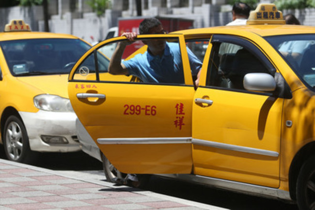 計程車汰舊換新 超過9000名運將獲補助 | 華視新聞