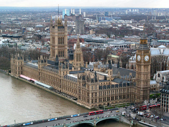 英國會今晚起關閉4週 避免議員開會「人擠人」 | 華視新聞