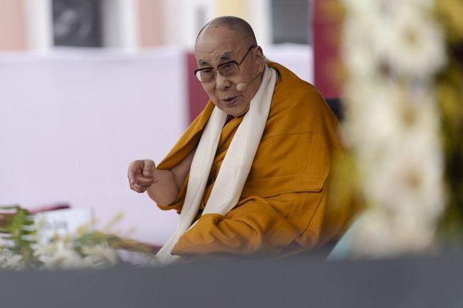 武肺疫情嚴峻 達賴喇嘛公開信盼疫情早平息 | 華視新聞