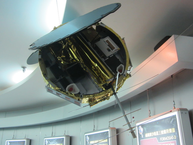 「太空中最精準溫度計」14歲福衛三號明日退役 | 華視新聞