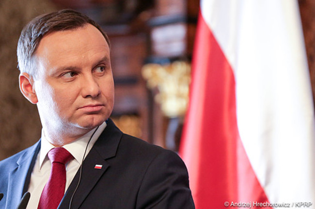 疫情衝擊！波蘭總統大選延後舉行 | 華視新聞