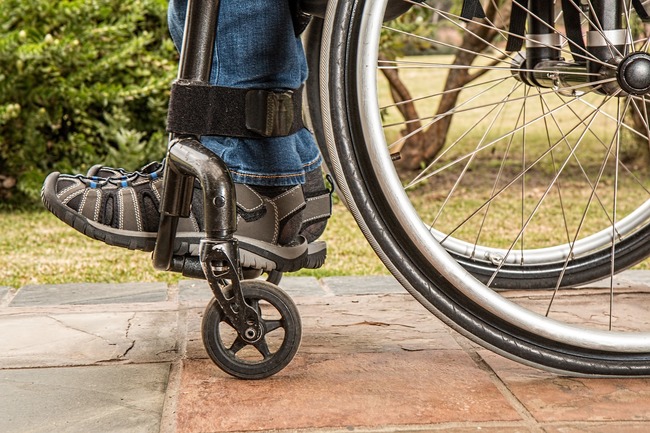保障使用安全 7/29起機械式輪椅須過檢測才可賣 | 華視新聞