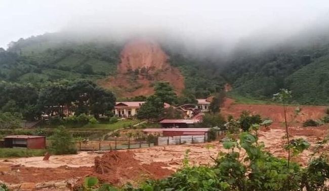 土石流活埋22名官兵營區全毀 越南承平最大軍事損失 | 華視新聞