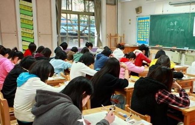 樹林高中爆集體作弊 學生創「慶生會」LINE群傳答案 | 華視新聞