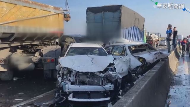 西濱快速公路北上雲嘉大橋路段嚴重車禍