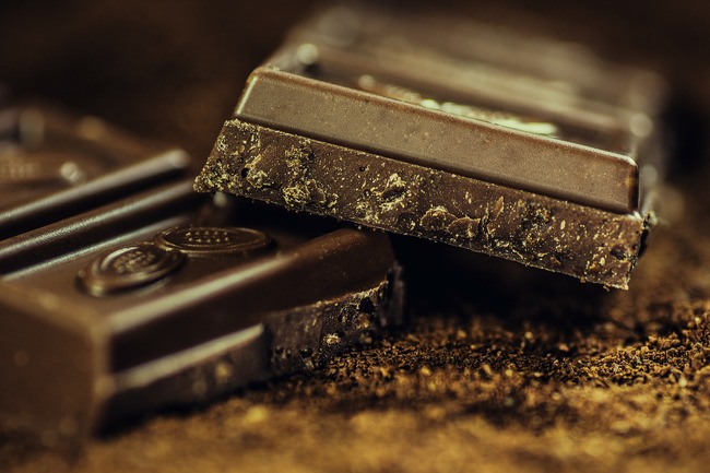 植物油超過5%不得稱「巧克力」 新制明年上路 | 華視新聞