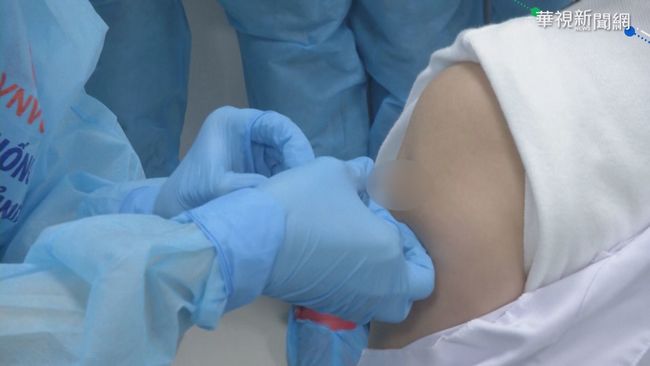 批准AZ疫苗 越南首批前線醫護開打 | 華視新聞