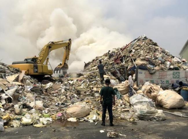 台南資源回收場有前科又火災 遭罰212萬恐廢證 | 華視新聞
