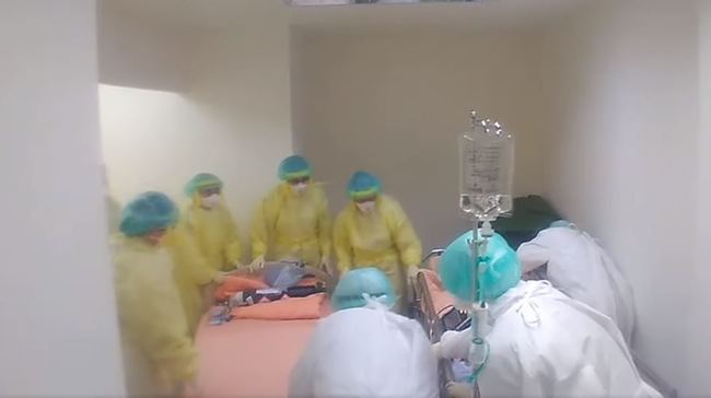 【影】和平院區運送1確診出動10名醫護 醫曝最糟糕情況 | 華視新聞