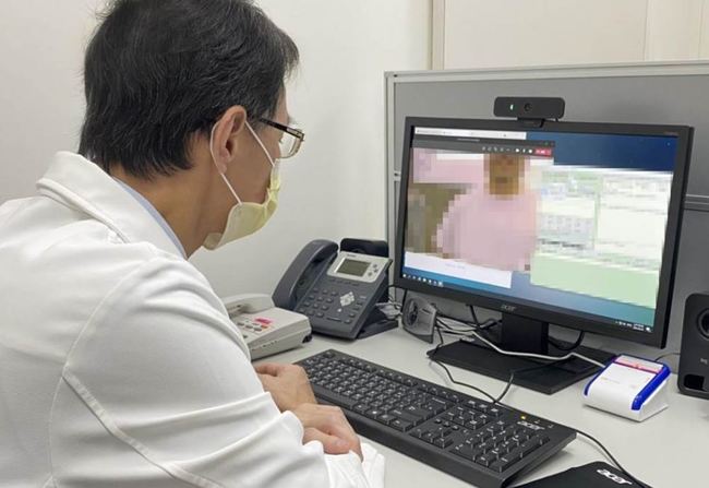 遠距通訊診療2.0！ 北醫開放13科別供民眾線上看診 | 華視新聞