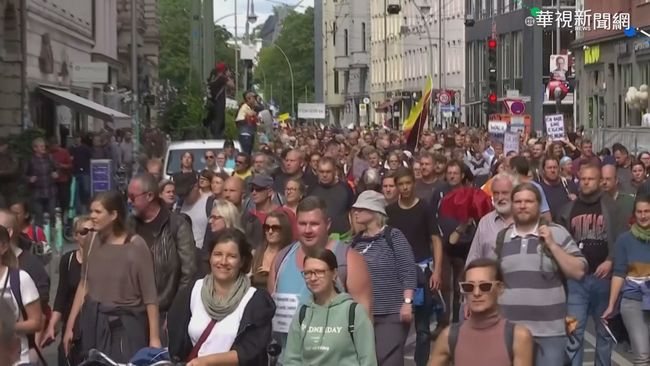 抗議防疫措施 柏林數千人上街爆衝突 | 華視新聞